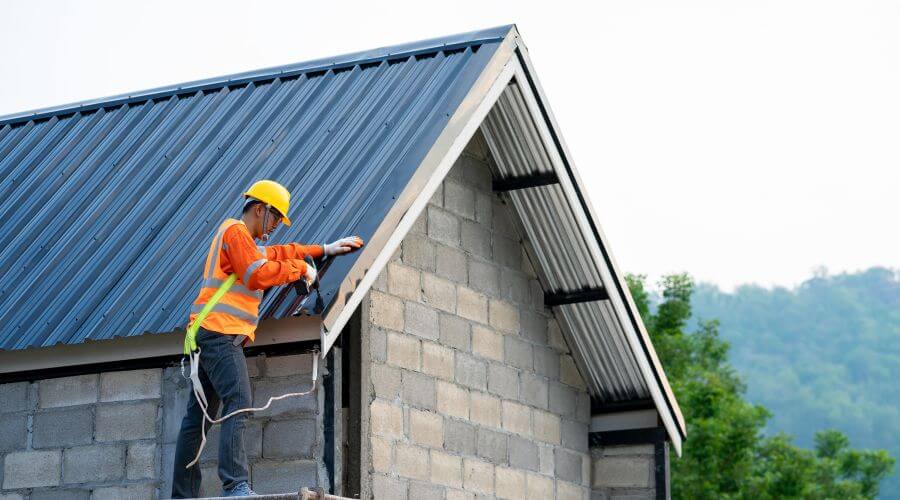 Professional residential roofers in Everett, WA